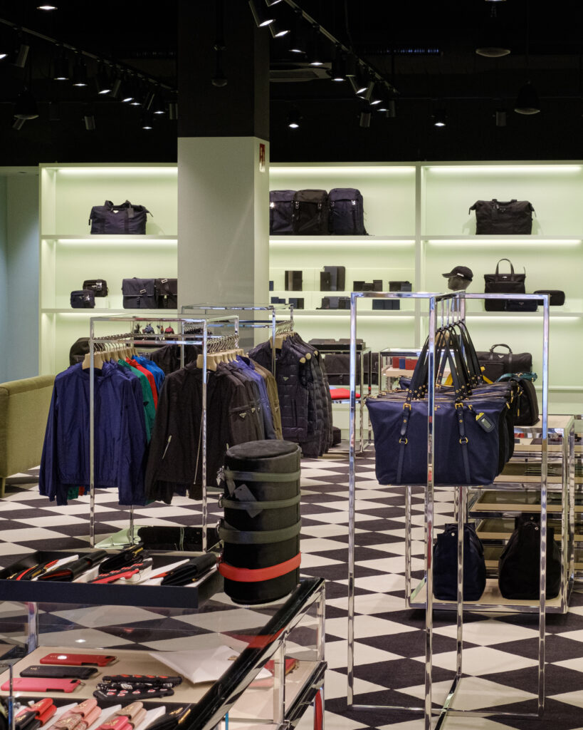 Prada-fotografo-lujo-marbella-instagram